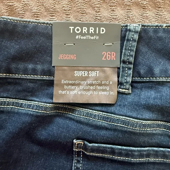 Torrid Woman’s Plus Super Soft Jeggings 26W Regular NWT Skinny - Picture 2 of 7